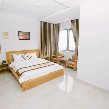 Tan Hoang Long Hotel Da Nang Buitenkant foto